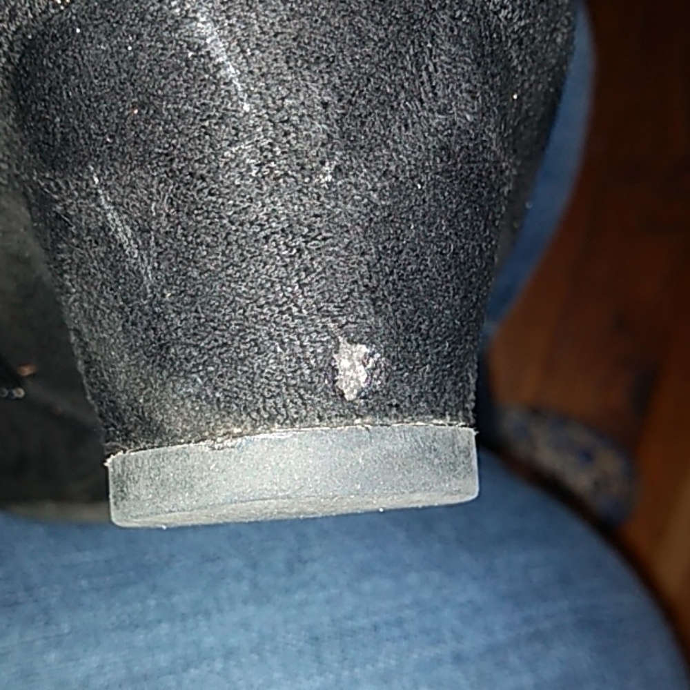 Black Sueded Ankle Boots 6W - Picture 6 of 6